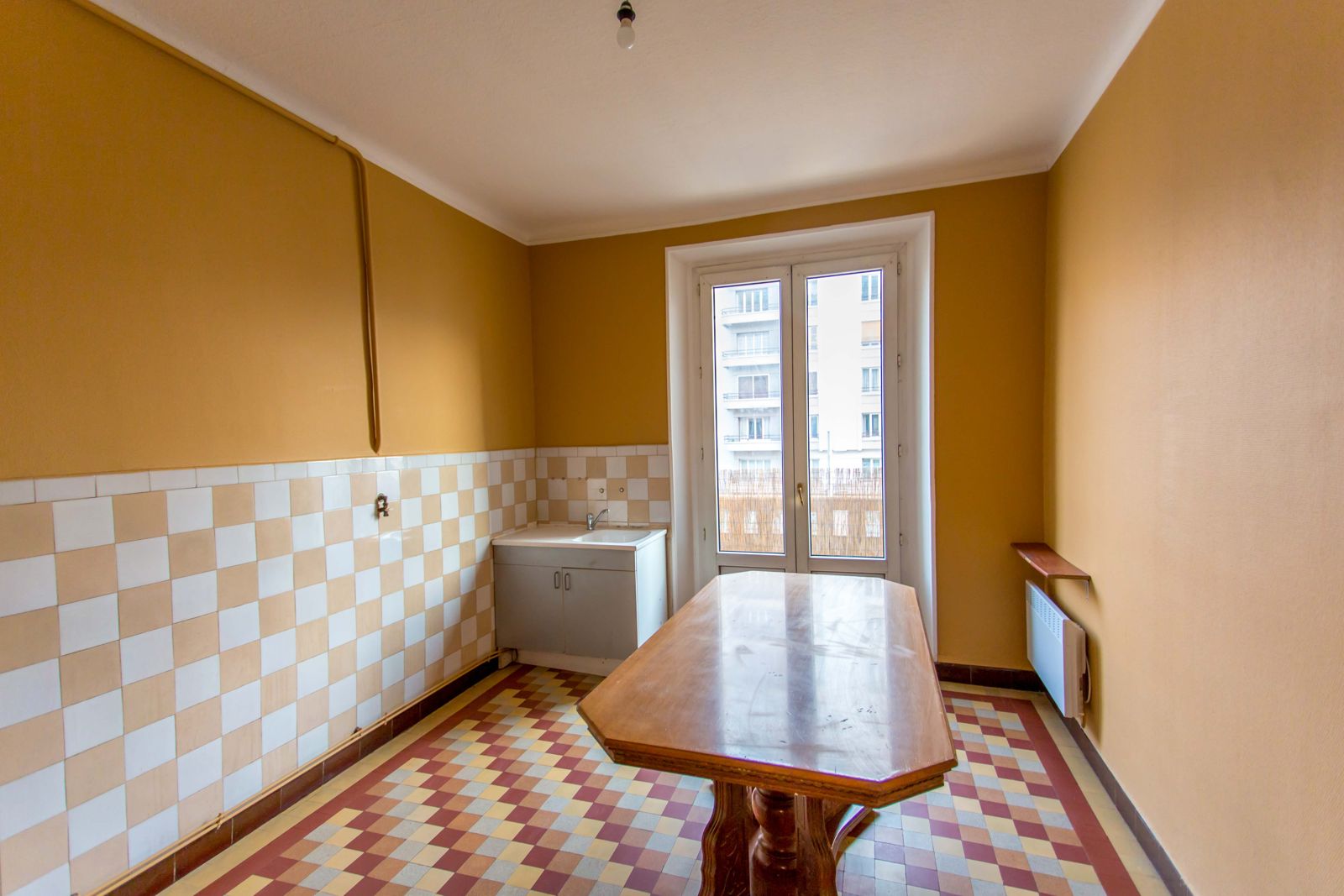 Photographe immobilier Grenoble – cuisine d'appartement pour agence immobilière