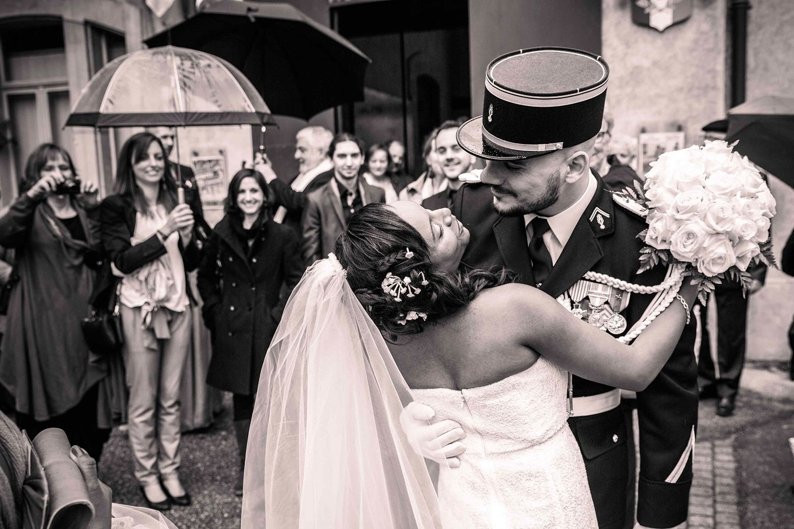 Photographe mariage Grenoble – couple vintage corenc sepia
